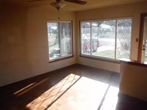 7624 Locust Ave, Gary, IN 46403 photo 6