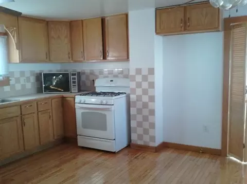 8245 Harrison St, Munster, IN 46321 photo 7