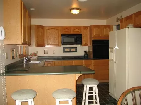 1610 Krame Dr, Crown Point, IN 46307 photo 4