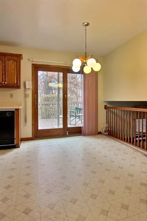 600 Wren Ln, Griffith, IN 46319 photo 9