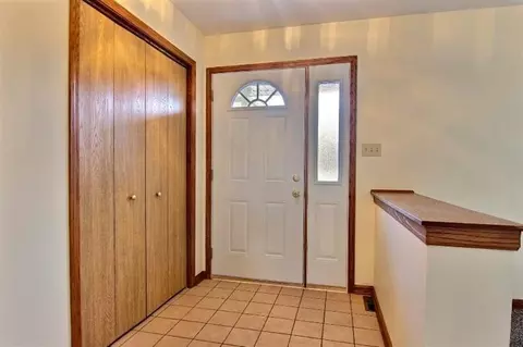 600 Wren Ln, Griffith, IN 46319 photo 5