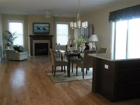10200 Allison Rd, Munster, IN 46321 photo 7