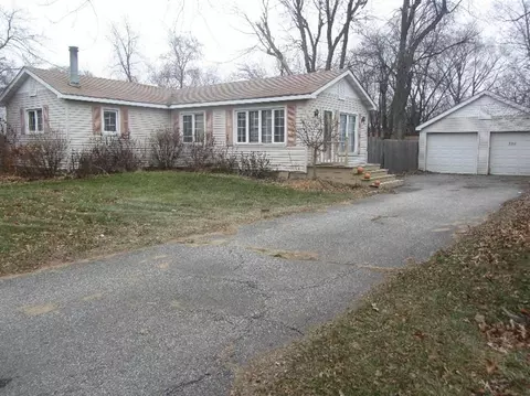 335 N Colfax, Griffith, IN 46319 photo 5
