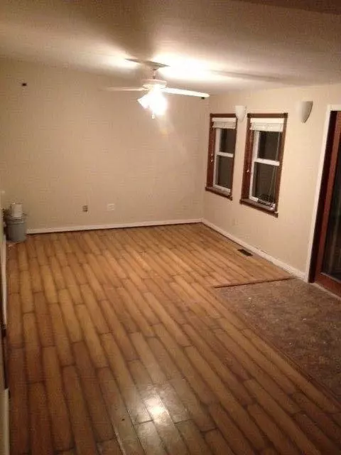 225 Michigan St, Porter, IN 46304 photo 8