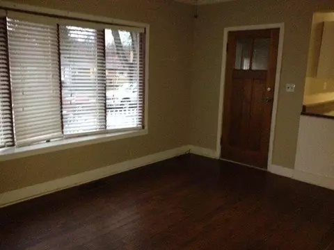 225 Michigan St, Porter, IN 46304 photo 3