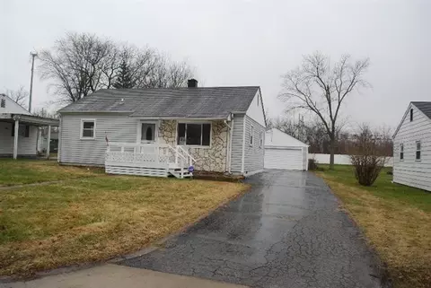 311 Maple St, Crown Point, IN 46307 photo 1