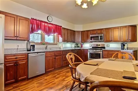 811 N Colfax St, Griffith, IN 46319 photo 6