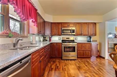 811 N Colfax St, Griffith, IN 46319 photo 7