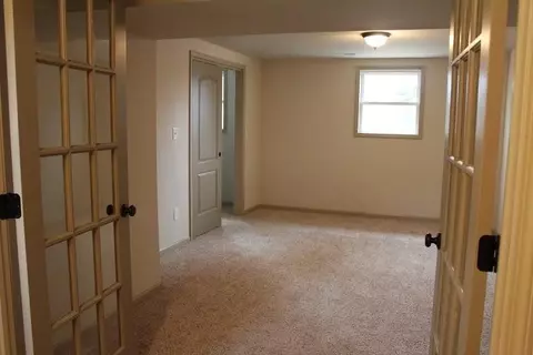 1010 E Ash Pl, Griffith, IN 46319 photo 9