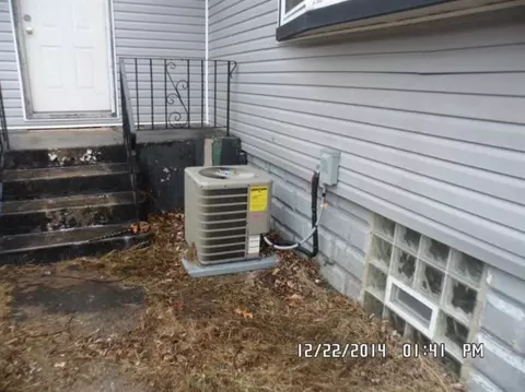 906 E 43rd Ave, Gary, IN 46409 photo 4