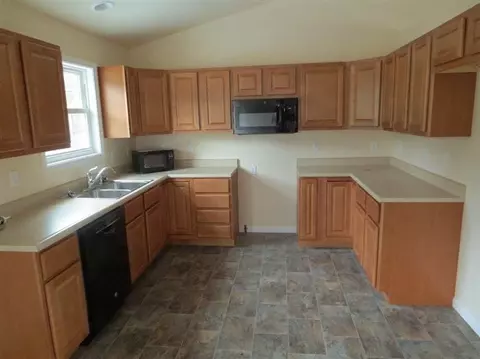 1719 Kelly Ct, Wheatfield, IN 46392 photo 8