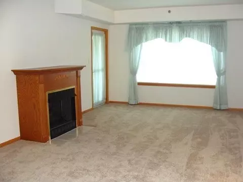 8445 Manor Ave #406, Munster, IN 46321 photo 4