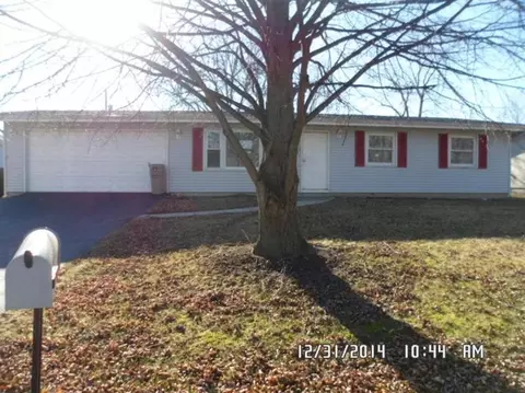 424 Sherman Dr, Valparaiso, IN 46385 photo 1