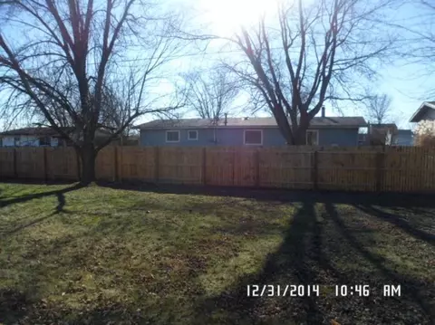 424 Sherman Dr, Valparaiso, IN 46385 photo 3