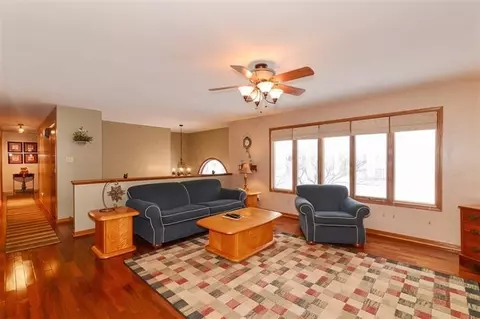 9457 E Oak Ridge St, Saint John, IN 46373 photo 3