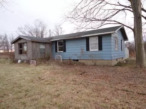 17659 Pine Rd, Culver, IN 46511 photo 2