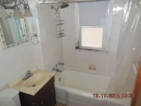 222 E Avenue C, Griffith, IN 46319 photo 6