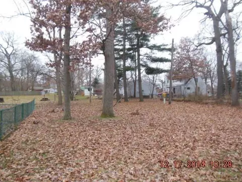 222 E Avenue C, Griffith, IN 46319 photo 2