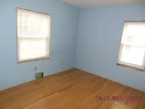 222 E Avenue C, Griffith, IN 46319 photo 8
