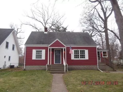222 E Avenue C, Griffith, IN 46319 photo 1