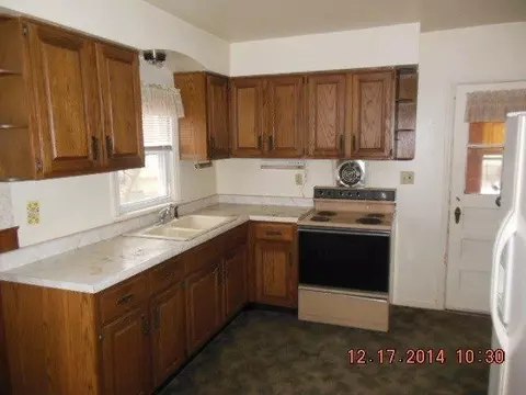 222 E Avenue C, Griffith, IN 46319 photo 4