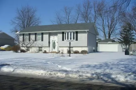 646 Apache Ln, Lowell, IN 46356 photo 4