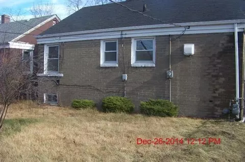 624 Illinois St, Gary, IN 46402 photo 2