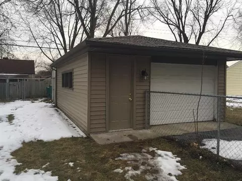 8325 Kraay Ave, Munster, IN 46321 photo 4