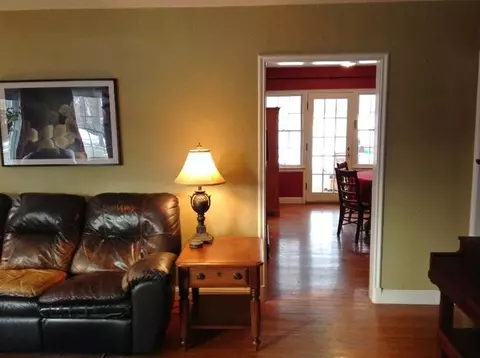 301 Beacon Pl, Munster, IN 46321 photo 8
