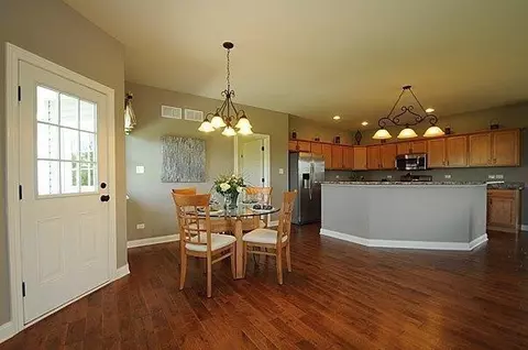 10128 Azalea Dr, Crown Point, IN 46307 photo 10