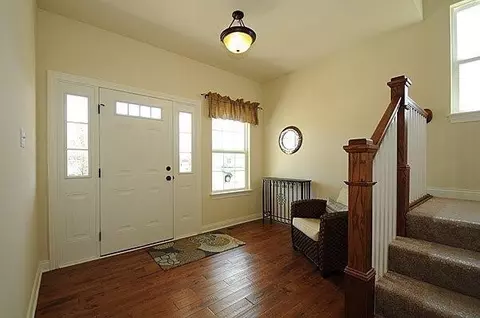 10128 Azalea Dr, Crown Point, IN 46307 photo 3