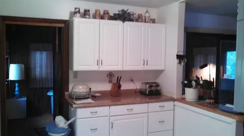 10477 N 470 E, De Motte, IN 46310 photo 5