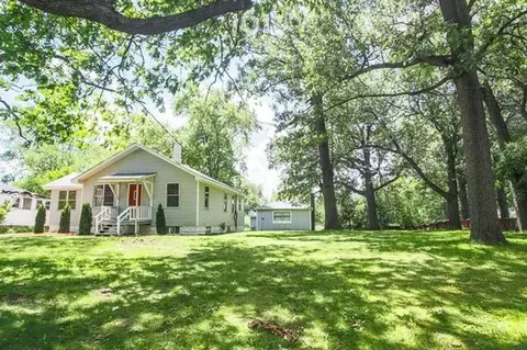1329 E Elm St, Griffith, IN 46319 photo 4