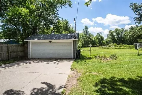 1329 E Elm St, Griffith, IN 46319 photo 5