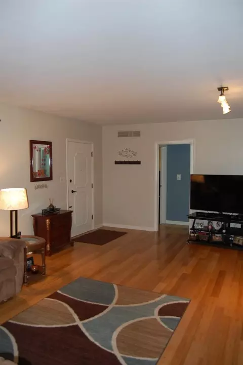 427 N Cline Ave, Griffith, IN 46319 photo 5