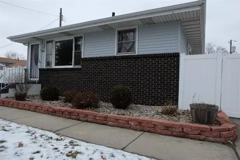 602 E Pine Pl, Griffith, IN 46319 photo 1