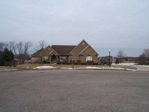 8130 E 96th Ct, Crown Point, IN 46307 photo 2
