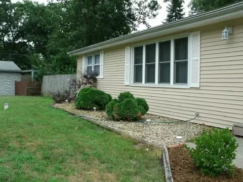 3301 W 40th Pl, Gary, IN 46408 photo 3