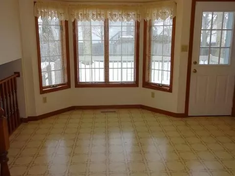 719 N Forest Ave, Griffith, IN 46319 photo 7