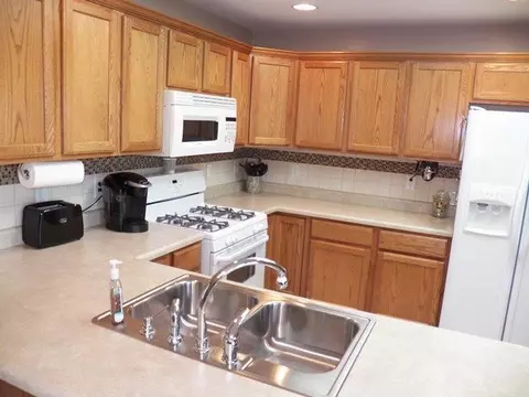 1330 Glenn Dr, Crown Point, IN 46307 photo 4