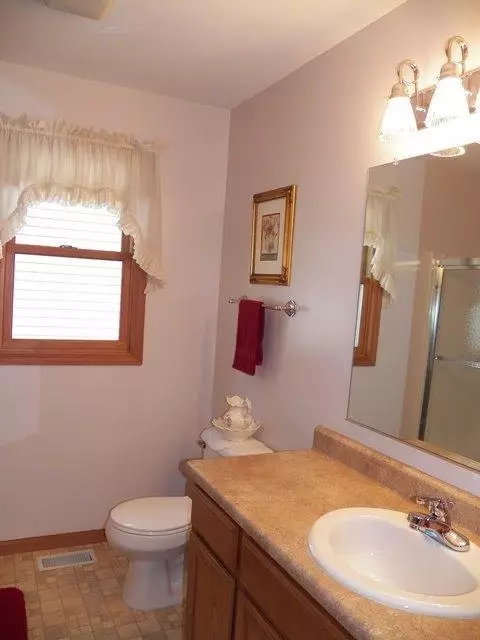 1330 Glenn Dr, Crown Point, IN 46307 photo 9