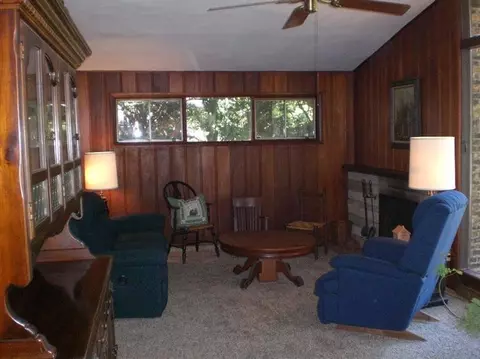 8211 Locust, Gary, IN 46403 photo 5