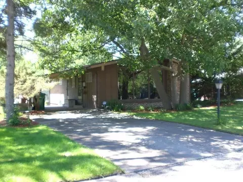 8211 Locust, Gary, IN 46403 photo 1
