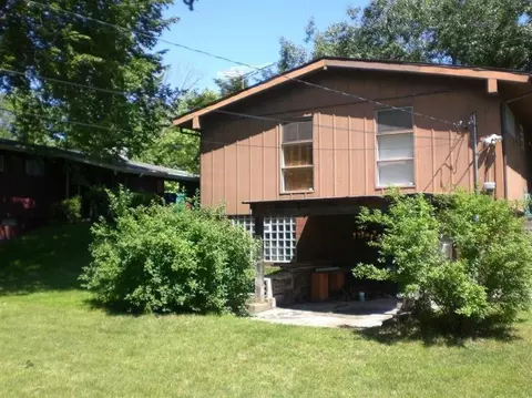 8211 Locust, Gary, IN 46403 photo 2