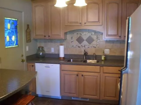8211 Locust, Gary, IN 46403 photo 6