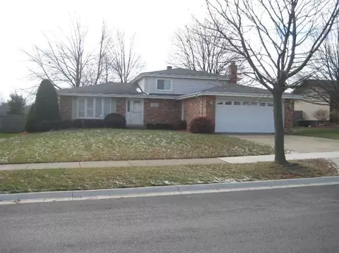 700 Cherry Hill Rd, Dyer, IN 46311 photo 1