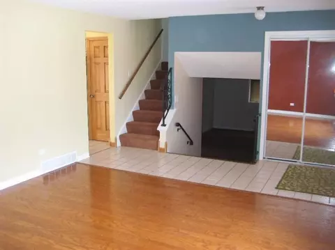 700 Cherry Hill Rd, Dyer, IN 46311 photo 3
