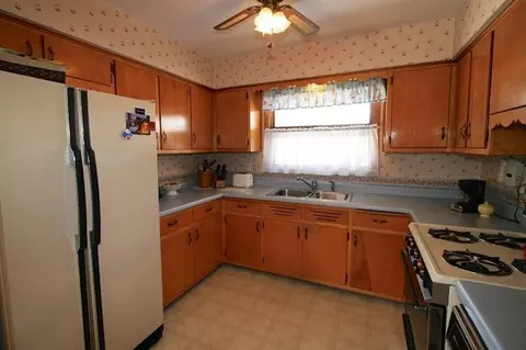 8038 Howard Ave, Munster, IN 46321 photo 7