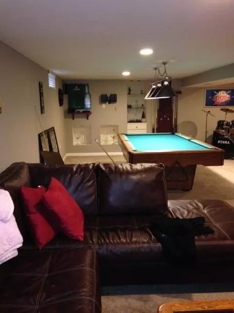 4331 Pinehurst Ct, Crown Point, IN 46307 photo 9