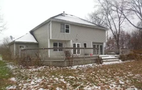 58233 Wayne Ln, South Bend, IN 46619 photo 2